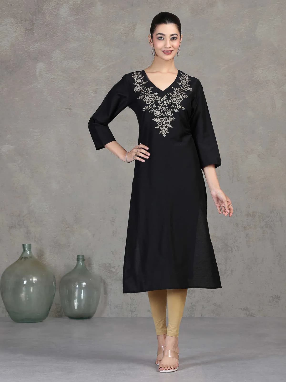 Black Floral Embroidered Straight Kurta - Barkha Boutique Kishangarh